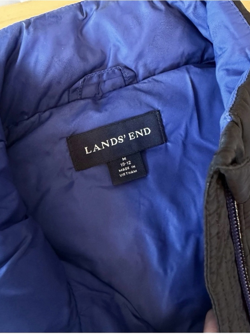 Lands' End Women’s M 10-12 Black Vest Jacket Coat EXCELLENT condition! - Picture 3 of 13